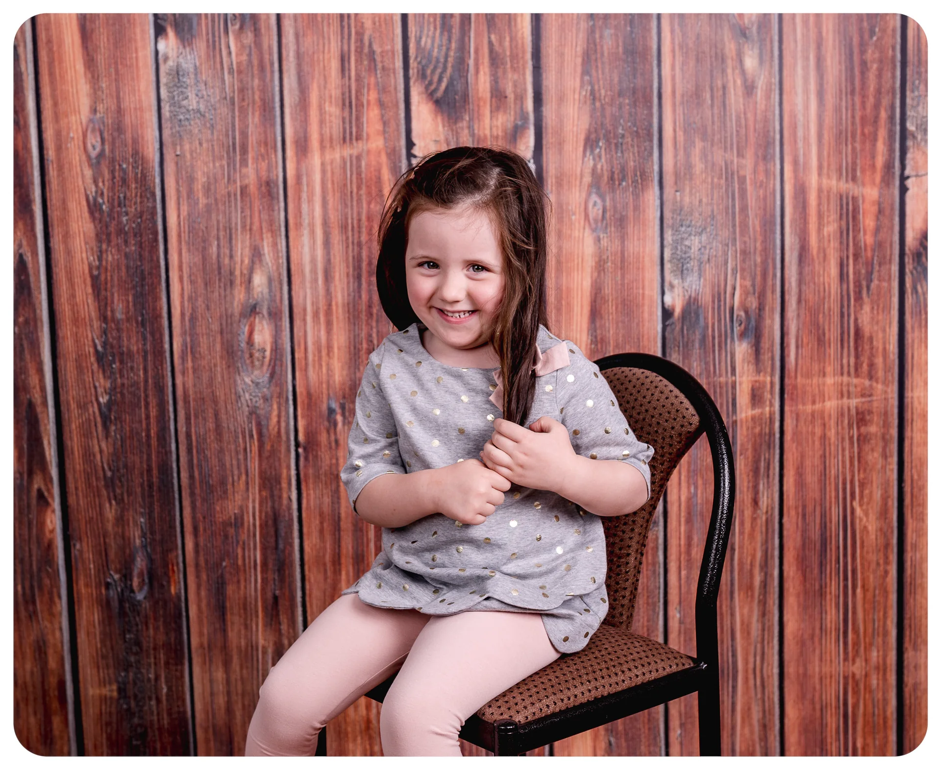 Real photoshoot using backdrop 1294, example 2